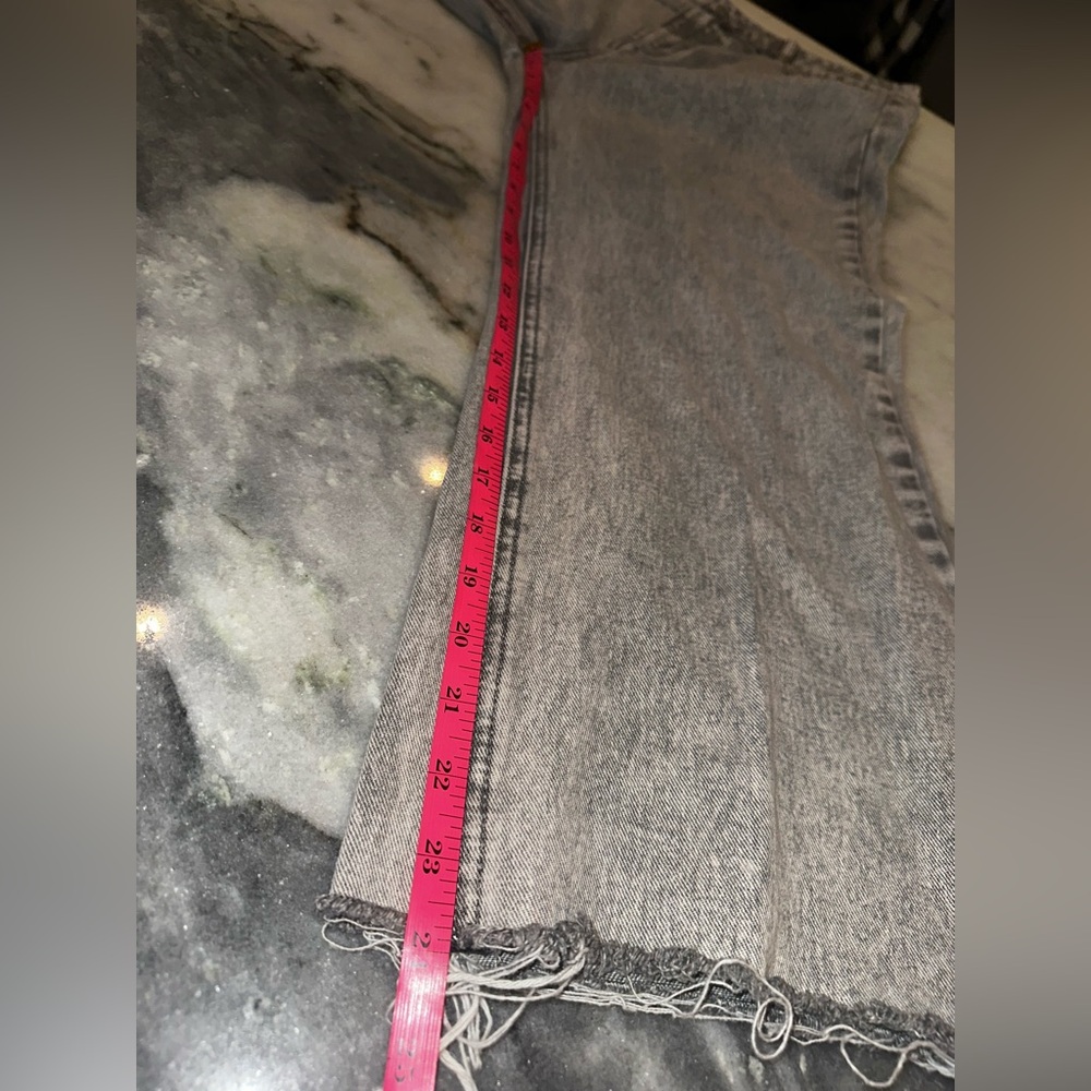 EUC Ashley Mason Size 27 or 5 Gray Jeans with Pink Bow Accents Ankle Crop‎ Pant - Picture 14 of 14